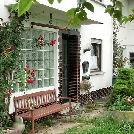 Lindenhof Hahn